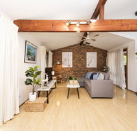 Epping 3BR 3BA Fast Wifi Easy Parking House - Accommodation Coffs Harbour