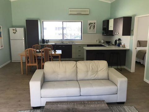FAIRVIEW 25A - Waterfront Home - Accommodation Coffs Harbour 2