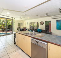 Fannie Bay Art House - Accommodation Coffs Harbour
