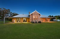 Book Canyonleigh Accommodation Vacations Accommodation Coffs Harbour Accommodation Coffs Harbour