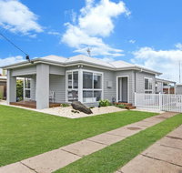 Fielding's Lair - the ultimate family retreat - House  Bungalow - Accommodation Coffs Harbour
