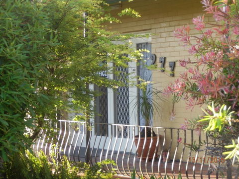 Flying Spur Motel - Accommodation Coffs Harbour 0