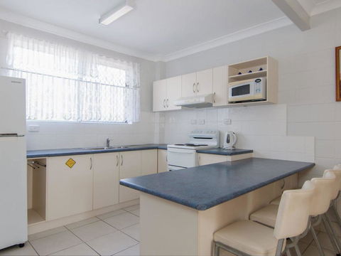 Forster Holiday Lodge 18 - Accommodation Coffs Harbour 3