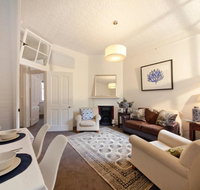 FUN TIMES in HUGE house 1 minute to SYDNEY HARBOUR - Accommodation Coffs Harbour