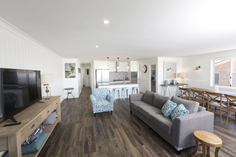 FYNE SHORES - Accommodation Coffs Harbour 2