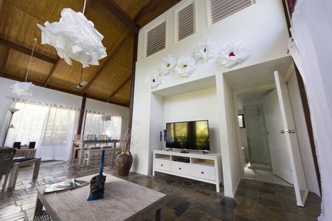 Garasu Lodge - Accommodation Coffs Harbour 3