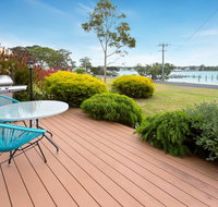 Getaway - waterfront island living - Accommodation Coffs Harbour