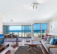 Gold Coast Beachfront Mansion - Accommodation Coffs Harbour
