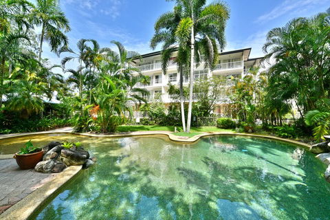 Golden Sands Beachfront Resort - Accommodation Coffs Harbour 0