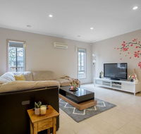 Gorgeous 4BR home in Point Cook - Accommodation Coffs Harbour