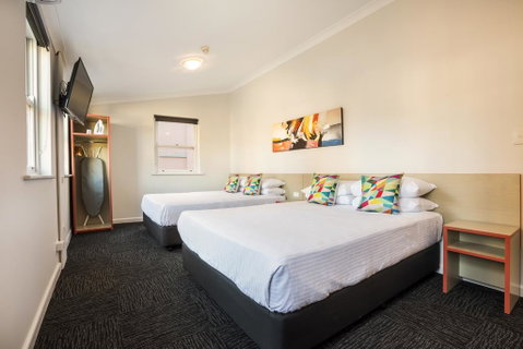 Granville Hotel - Accommodation Coffs Harbour 1
