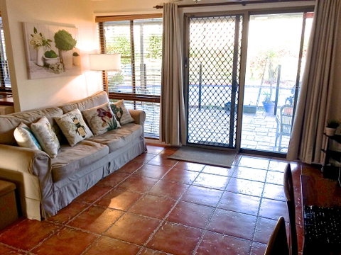 Great For Families.Pool & Kitchen - Accommodation Coffs Harbour 2