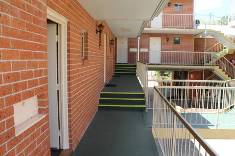 Greenslopes Motor Inn - Accommodation Coffs Harbour 3
