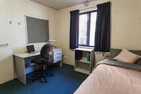 Guild House 6 Bedroom Flat - Accommodation Coffs Harbour 3