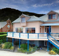 Hanlon House - Accommodation Coffs Harbour