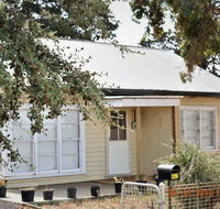 Happy cozy house for holidays Beach BBQ Pet friendly 35kms from CBD in country life style  - Accommodation Coffs Harbour