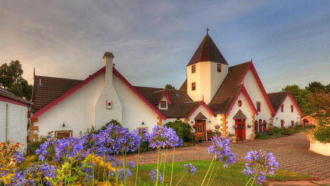 Hatchers Richmond Manor - Accommodation Coffs Harbour 0