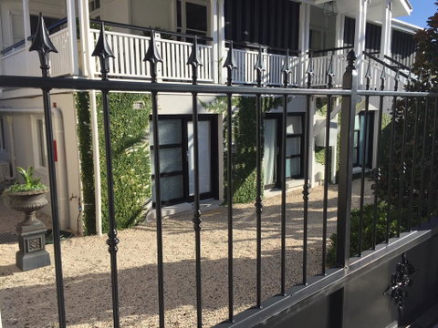 Heal House - Accommodation Coffs Harbour 2