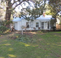 Heronswood Cottage - Accommodation Coffs Harbour