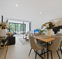 HomeHotel-New and walking to shoppingSuper clean - Accommodation Coffs Harbour
