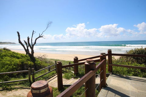 Irvin Villa - Coffs Harbour, NSW - Accommodation Coffs Harbour 3