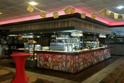 Isa Hotel - Accommodation Coffs Harbour 3