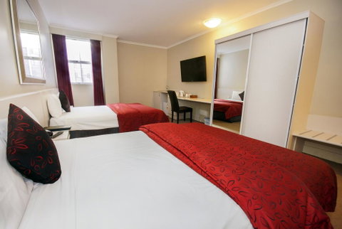 Isa Hotel - Accommodation Coffs Harbour 2