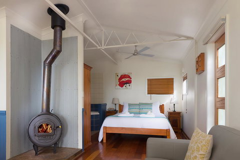 Jacaranda Cottages - Accommodation Coffs Harbour 3