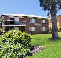 Kanandah 5 - By the Lake - Accommodation Coffs Harbour
