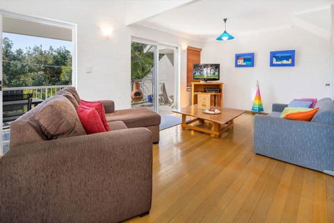 Kendall Beach Apartments 5 - Belongil Beach - Accommodation Coffs Harbour 0