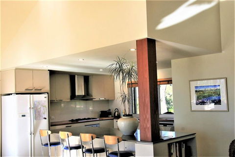 Kenwood Bank Vineyard Retreat - Accommodation Coffs Harbour 2