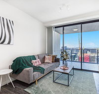 KOZYGURU SOUTH BRISBANE FUNKY 1 BED APT FREE PARKING QSB027-1810 - Accommodation Coffs Harbour