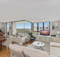 Light filled apartment with sweeping harbour views - Accommodation Coffs Harbour