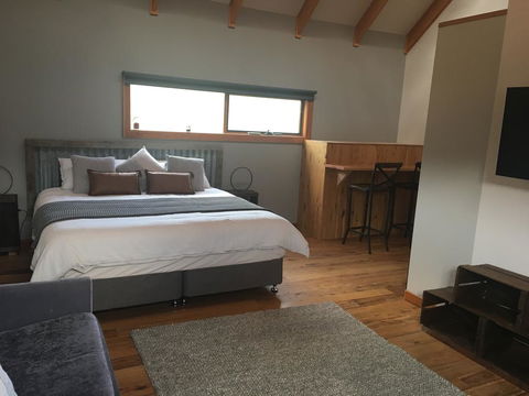 Lupos Loft - Accommodation Coffs Harbour 0