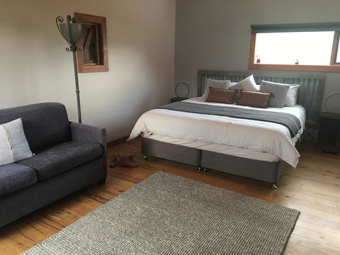 Lupos Loft - Accommodation Coffs Harbour 2
