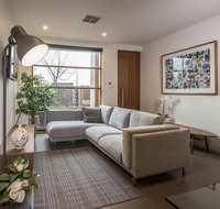 LUXE - Park views Wine Wifi Netflix Garage PETS ok - Accommodation Coffs Harbour