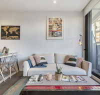 LUXURIOUS RIVERSIDE RESORT STYLE APARTMENTPOOLSPAGYMROOFTOP WITH CITY VIEWS - Accommodation Coffs Harbour