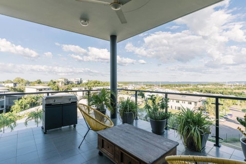Luxury & Location - Sea Views With Modern Class ! - Accommodation Coffs Harbour 1