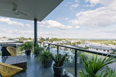 Luxury & Location - Sea Views With Modern Class ! - Accommodation Coffs Harbour 3