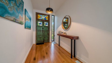 LUXURY BY THE SEA - CLOSE TO THE BEACH - Accommodation Coffs Harbour 1