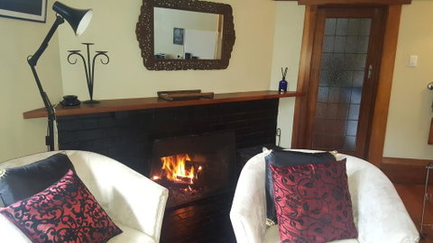 Lynton Lane - Accommodation Coffs Harbour 2