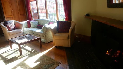 Lynton Lane - Accommodation Coffs Harbour 0