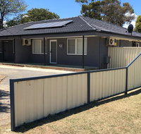 Maddington House Unit A - Accommodation Coffs Harbour