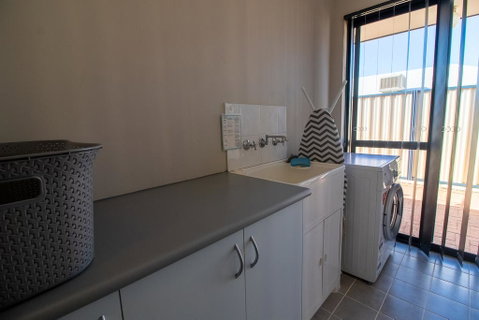 Madora Bay Beach House - Accommodation Coffs Harbour 2