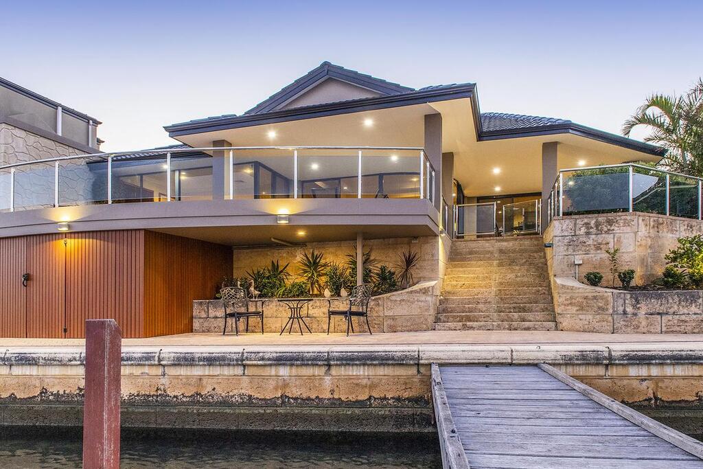 Madora Bay WA Accommodation Coffs Harbour