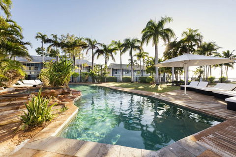 Mangrove Hotel - Accommodation Coffs Harbour 2