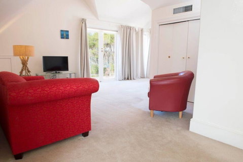 Manly Magic - Accommodation Coffs Harbour 2