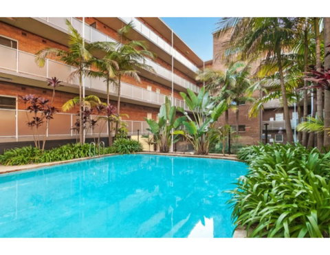 Manly Tranquil Escape - Modern Flat With Pool - Accommodation Coffs Harbour 3