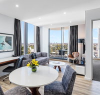 Meriton Suites Mascot Central - Accommodation Coffs Harbour