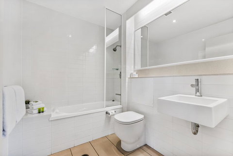 Metzo Noosa Resort - Accommodation Coffs Harbour 2